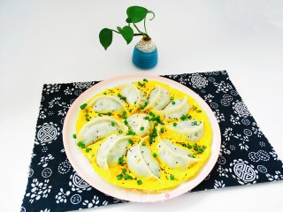 鸡蛋抱饺的做法