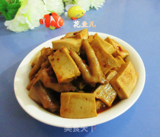 鸡爪烧香锅豆腐的做法