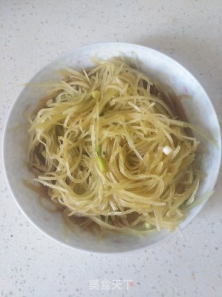 凉拌青笋的做法