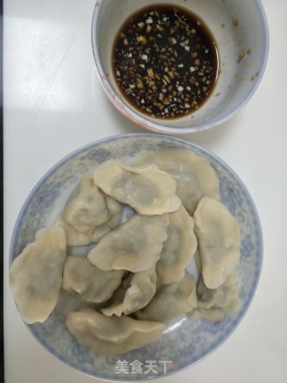 荠菜肉馅饺子的做法