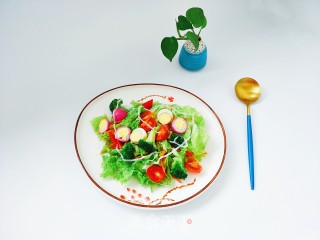鹌鹑蛋杂蔬沙拉