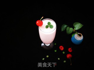 草莓香蕉奶昔的做法