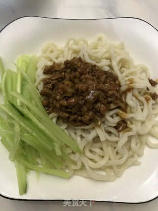 最简单的炸酱面 超级香 宝宝爱吃的做法
