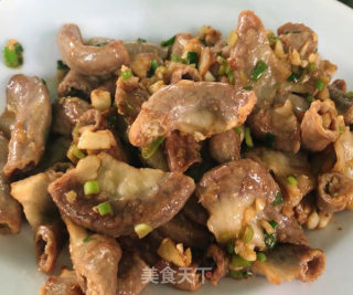 沙姜炒粉肠的做法