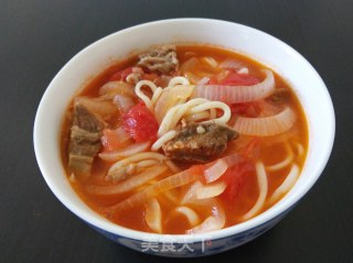 西红柿洋葱牛肉浇面的做法