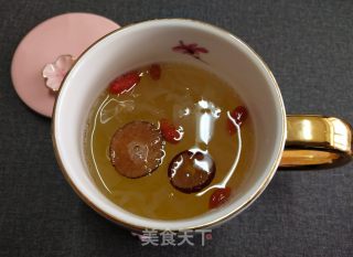 红枣枸杞银耳羹的做法
