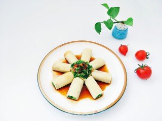 “ 食物边角料做大餐 ”菠菜干豆腐卷的做法
