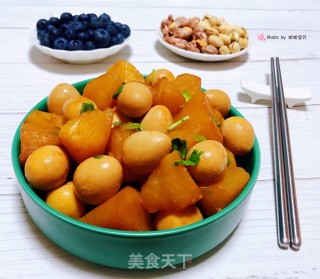 土豆炖鹌鹑蛋的做法