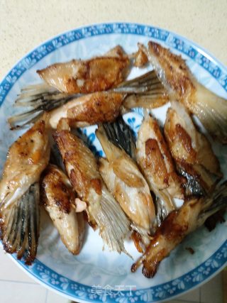 香煎三文鱼鳍的做法
