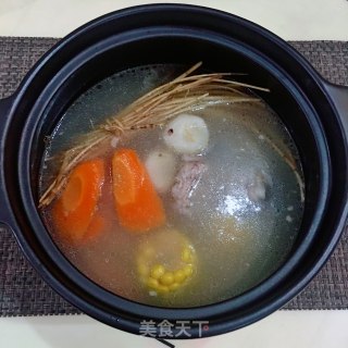 茅根马蹄煲筒骨的做法