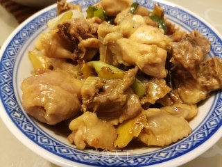 砂锅焖鸡的做法