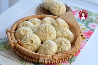 鸡蛋杂蔬包子的做法