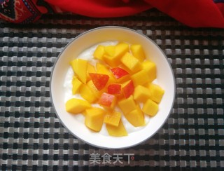 油桃芒果酸奶碗的做法