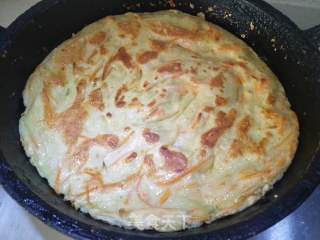 红萝卜丝鸡蛋饼的做法