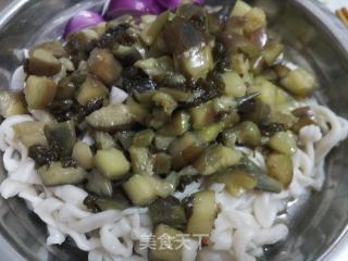 地皮菜茄子打卤面的做法