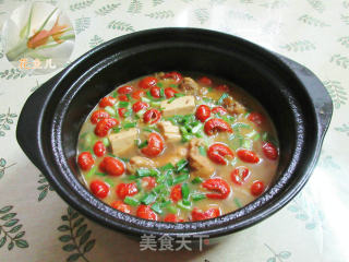 鸡翅根龙虾尾豆腐煲的做法