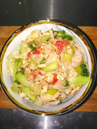 西红柿鸡蛋油菜炒面的做法
