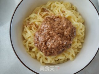 10分钟可以完成的麻酱凉面的做法