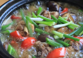 鲜菇鸡肉煲的做法