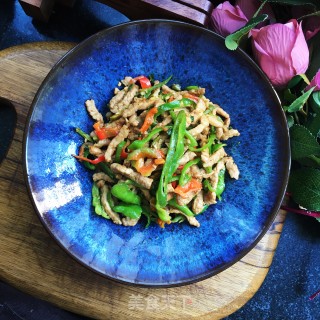 孜然青椒炒肉丝的做法
