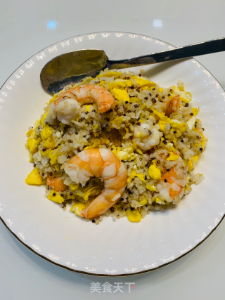 藜麦虾仁炒饭