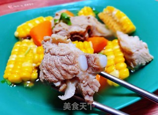 玉米胡萝卜排骨汤的做法