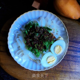 南瓜苗拌擀面皮的做法