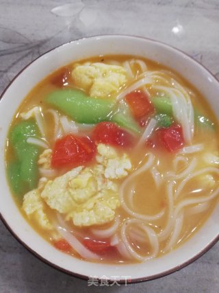 丝瓜番茄鸡蛋面的做法