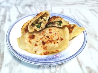 火麻二香鸡蛋馅饼的做法
