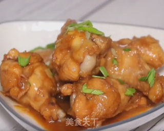 焖鸡翅根的做法