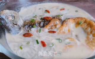 鲫鱼萝卜汤的做法