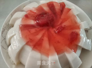 吉利丁草莓酱牛奶果冻的做法
