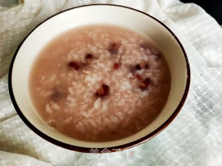 大米红豆粥的做法