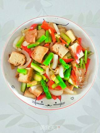 素鸡豆腐炒芦笋的做法