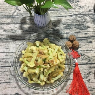 油渣炒花菜的做法