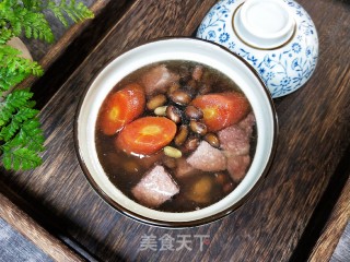 黑豆胡萝卜炖瘦肉汤的做法