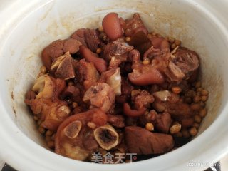 黄豆焖猪脚的做法