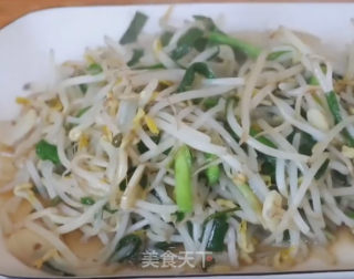 豆芽炒韭菜的做法