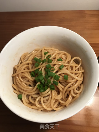 葱油拌面的做法