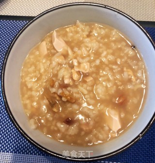 盐蛋鸡肉粥的做法