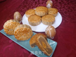 广式月饼—蛋黄莲蓉的做法