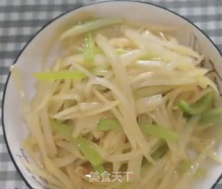 青椒土豆丝的做法