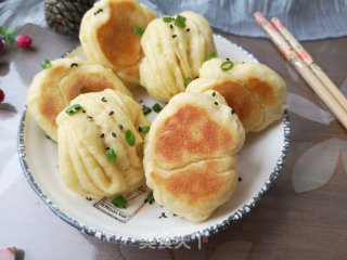 煎小米面花卷的做法