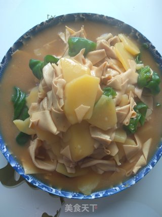 尖椒干豆腐土豆片的做法