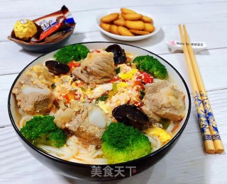 番茄鸡蛋排骨面的做法