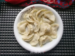 金针菇韭菜鸡蛋饺的做法