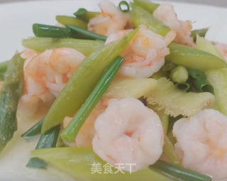 芦笋炒虾仁的做法
