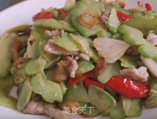 苦瓜炒肉的做法