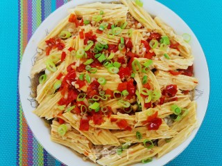 剁椒蒸腐竹粉丝的做法