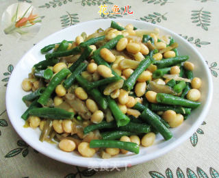 榨菜丝豇豆炒黄豆的做法